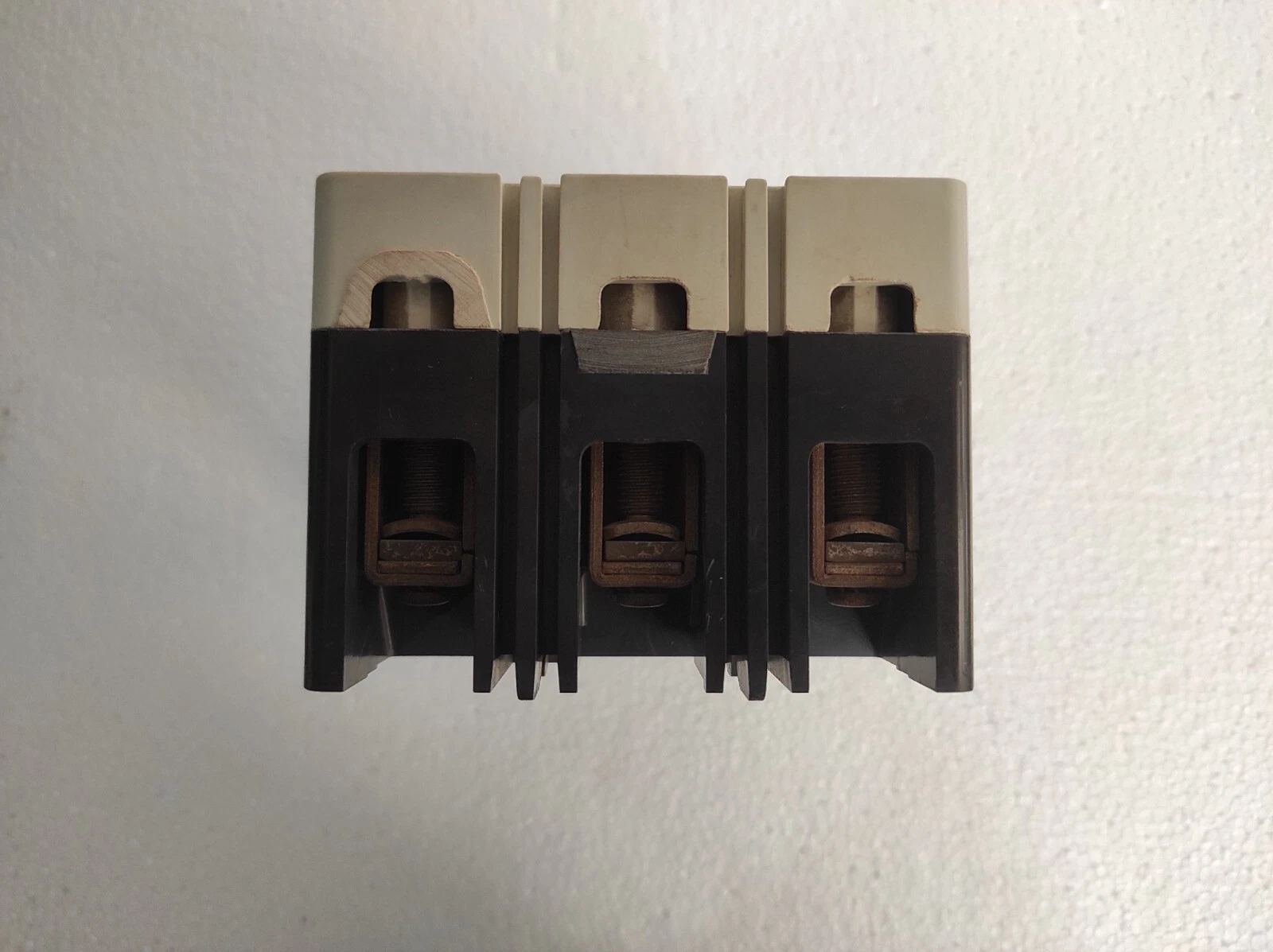 admin/uploads/uploads/Cutler Hammer HFD 65k Industrial Circuit_8.webp